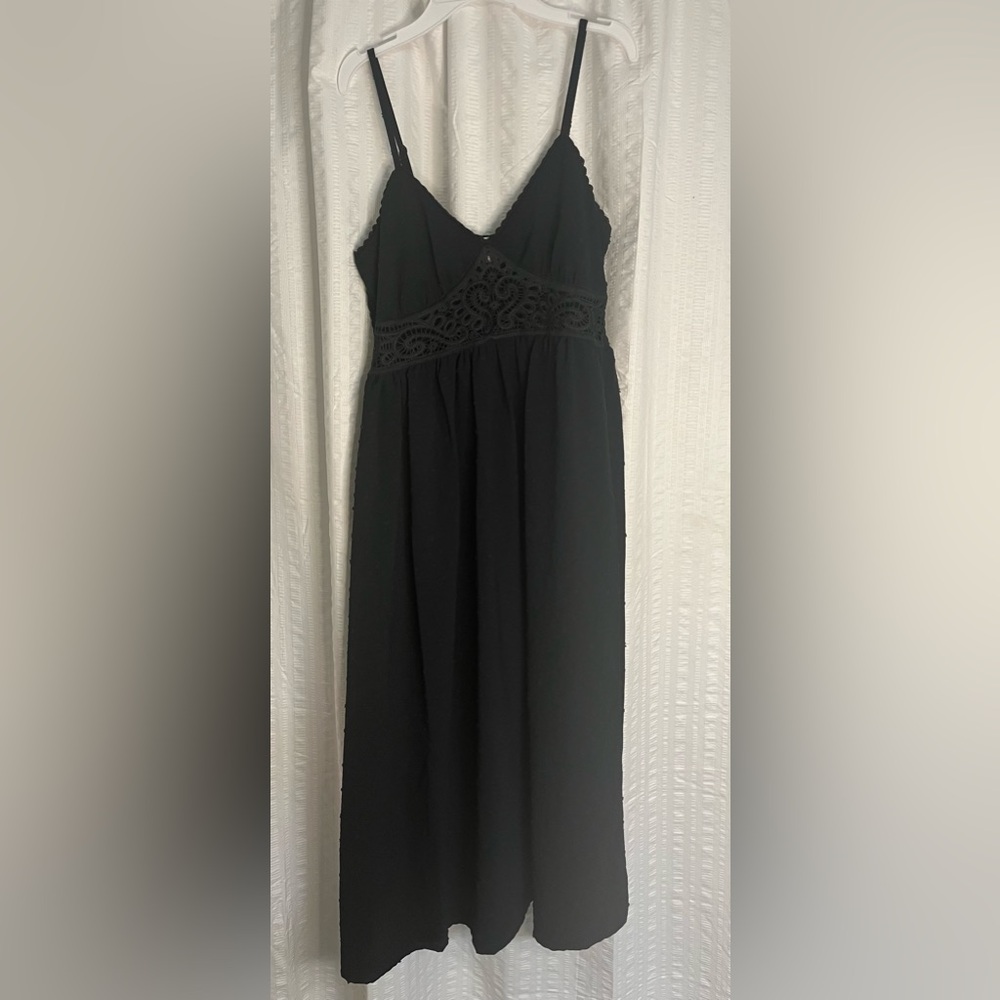 Pretty black dress size Medium